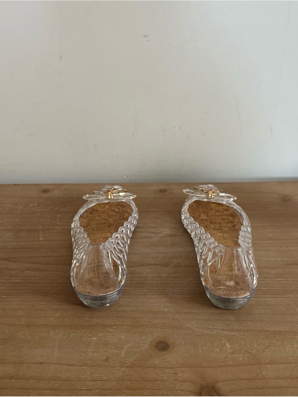 NEW Juicy Couture Clear Jelly Flats Cork Insole Bow Charm, Size 6 - Picture 5 of 6